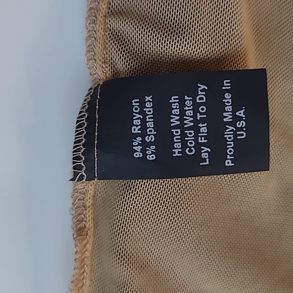 JULIAN CHANG Rihana Lace Top with Leather Roses - Picture 8 of 9